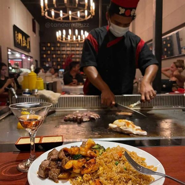 Red Door Asian Bistro & Hibachi- Las Olas, Fort Lauderdale