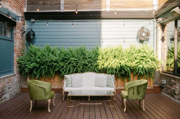 Poogan's Courtyard