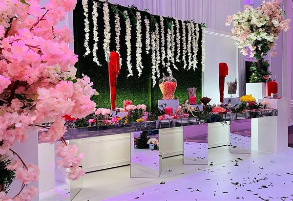 Le Château Royal Convention & Reception Halls