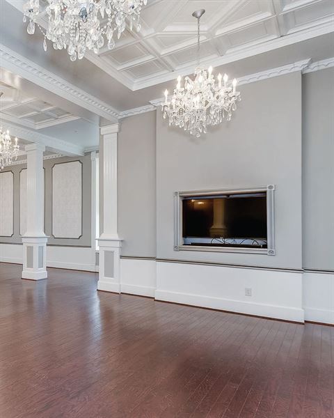 Historic Elgin Hotel