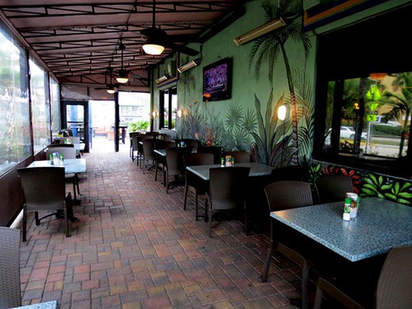 Middle Grounds Grill