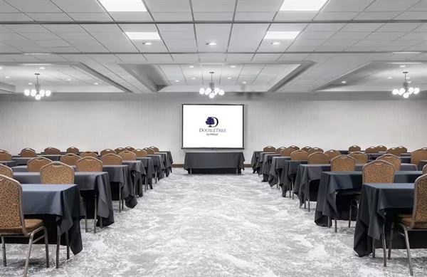 DoubleTree by Hilton Greensboro Airport