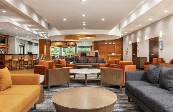 DoubleTree by Hilton Greensboro Airport