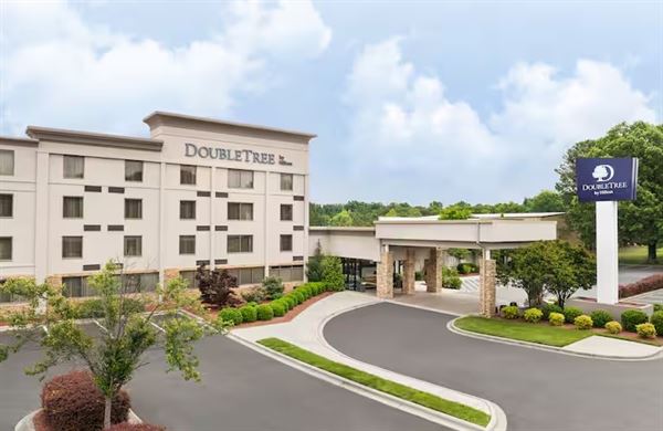 DoubleTree by Hilton Greensboro Airport