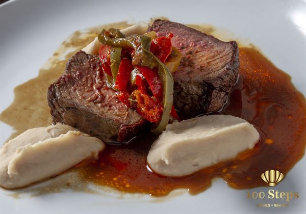 100 Steps Kitchen + Raw Bar