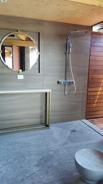 Mountain Breeze Travel, LLC