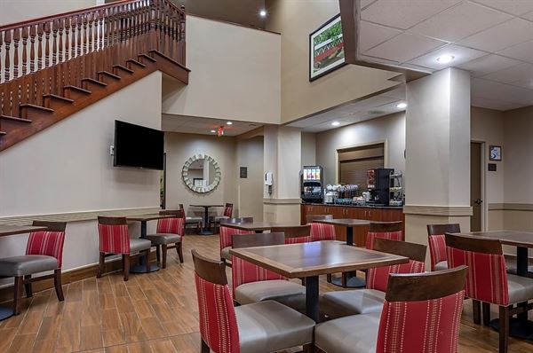 Comfort Suites State College near Penn State