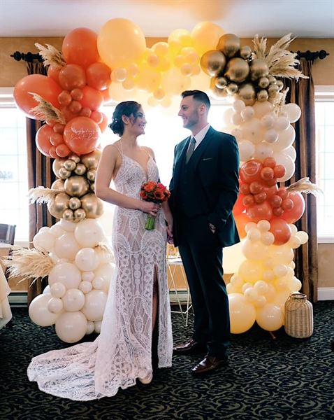 Andre's Lakeside Dining