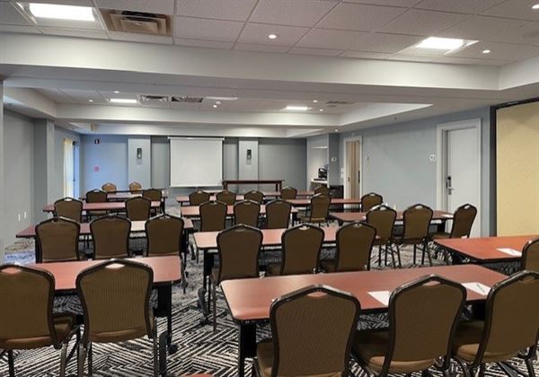 Hyatt Place Charlotte Airport/Lake Pointe