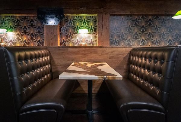 Venti's Cafe & Beer Vault