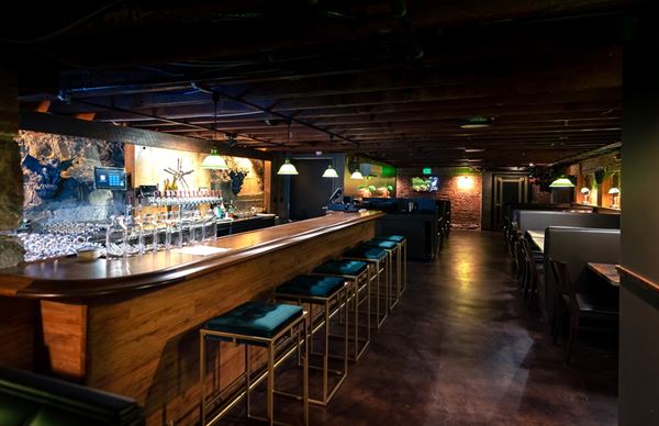 Venti's Cafe & Beer Vault