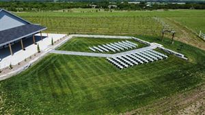 Outdoor Vineyard Ceremony Space