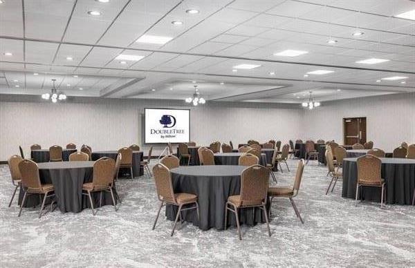 DoubleTree by Hilton Greensboro Airport