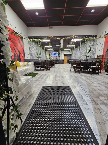 Vee'Unique Decor Event Hall