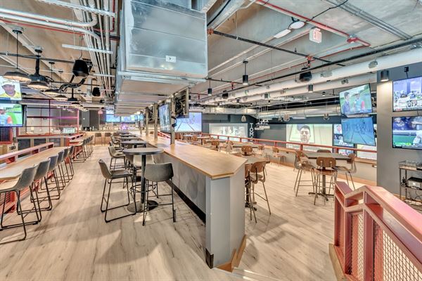 Tom's Watch Bar - Orlando