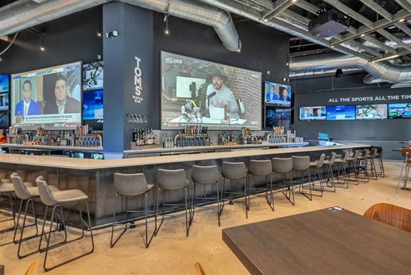 Tom's Watch Bar - Houston