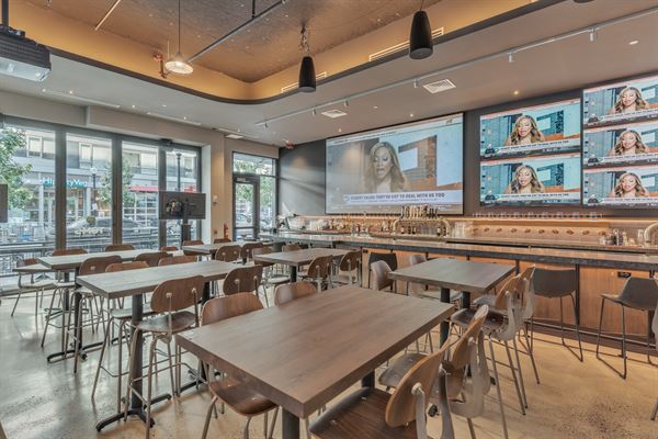 Tom's Watch Bar - Navy Yard