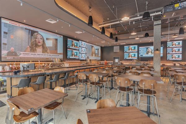 Tom's Watch Bar - Navy Yard