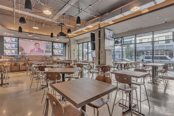 Tom's Watch Bar - Navy Yard