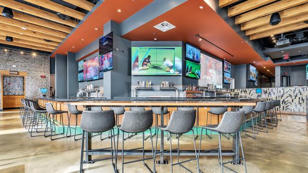 Tom's Watch Bar - National Harbor