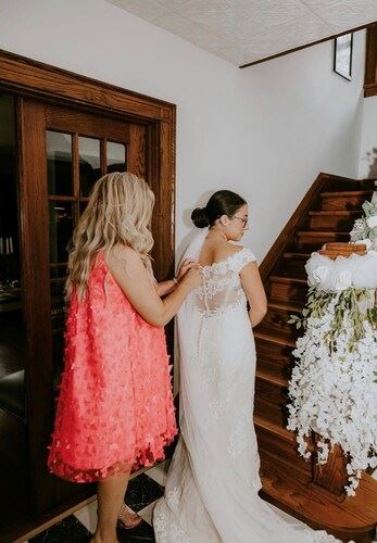 Nicklin House & Travel Cafe