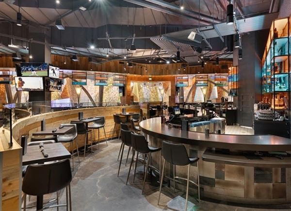 Tom's Watch Bar - Mohegan Sun