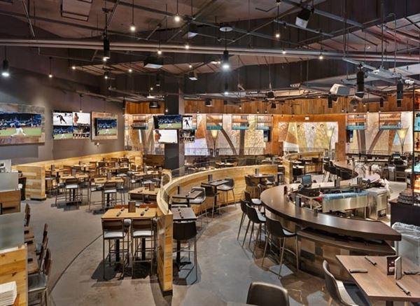 Tom's Watch Bar - Mohegan Sun