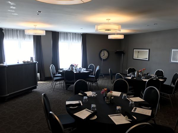 CHOP Steakhouse & Bar at Sandman Hotel Oakville