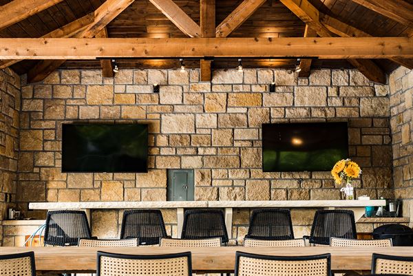 East Bank on Mill Creek