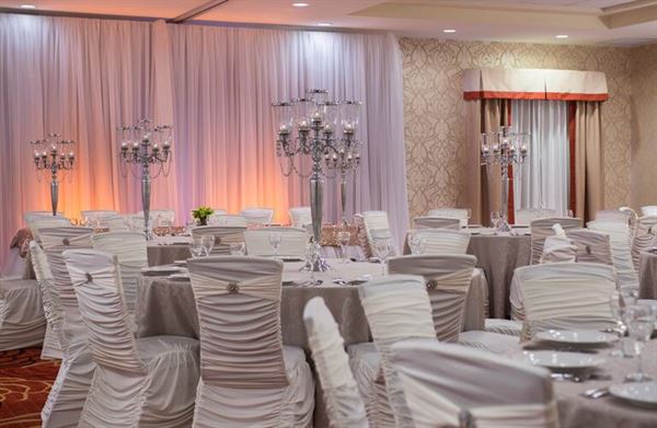 Homewood Suites by Hilton® Winnipeg Airport-Polo Park, MB