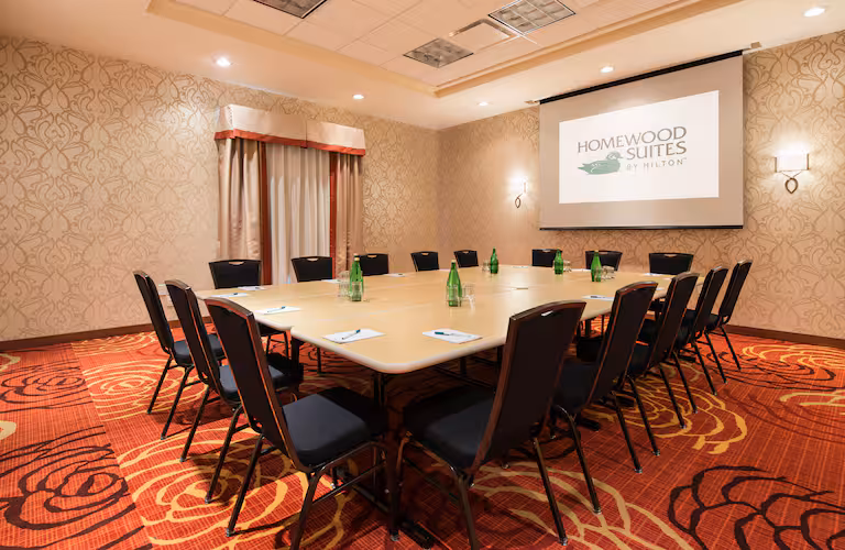 Homewood Suites by Hilton® Winnipeg Airport-Polo Park, MB