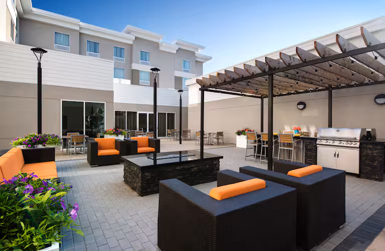 Homewood Suites by Hilton® Winnipeg Airport-Polo Park, MB