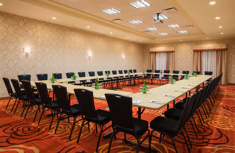 Homewood Suites by Hilton® Winnipeg Airport-Polo Park, MB