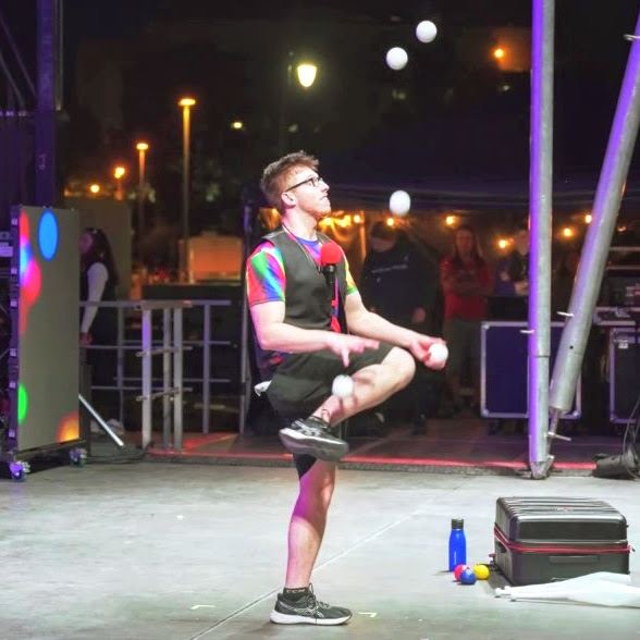 Circus Juggler, Magician, LED + Street + Fire Performer, Flow Artist