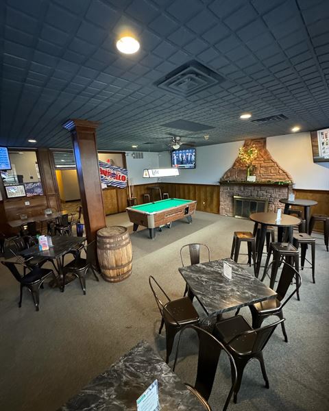 Magruders Pub and Banquets