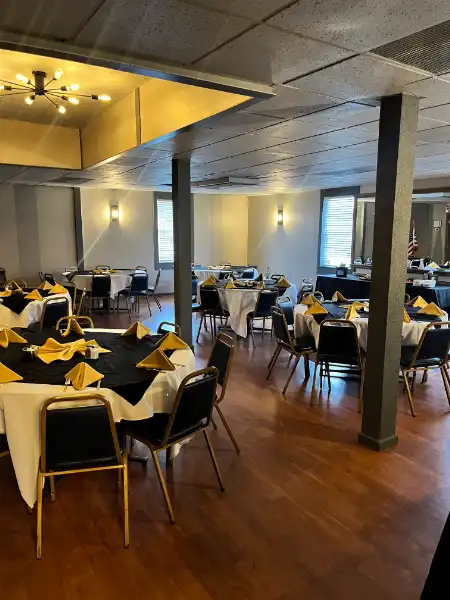 Magruders Pub and Banquets