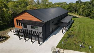 Outdoor Patio & Lawn