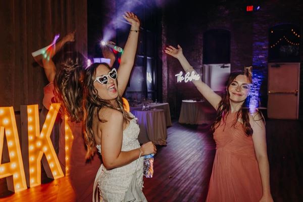 Spin-A-Round Sound DJ Service