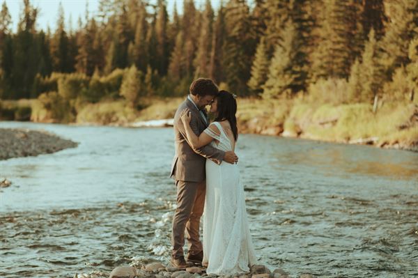 The River House Wedding and Event Venue