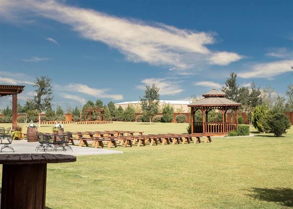 Horseshoe Knot Event Center