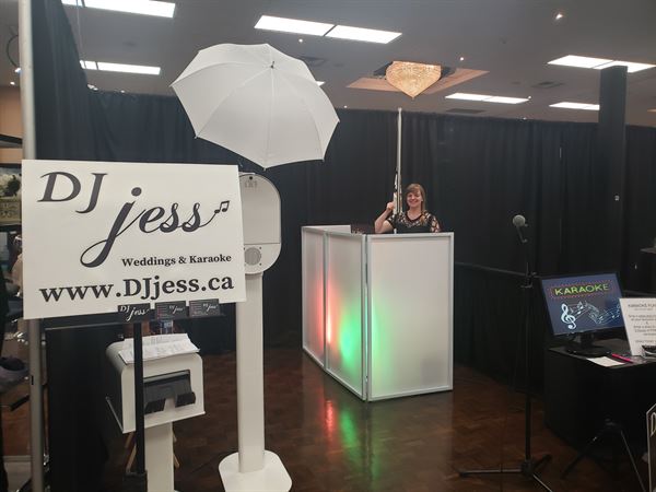 DJ JESS Weddings, Karaoke & Community Music
