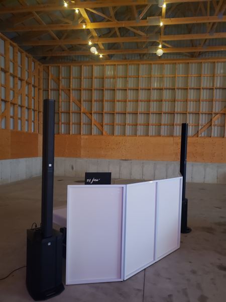 DJ JESS Weddings, Karaoke & Community Music