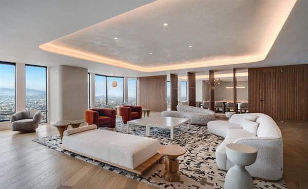 US Bank Tower - 54th Floor