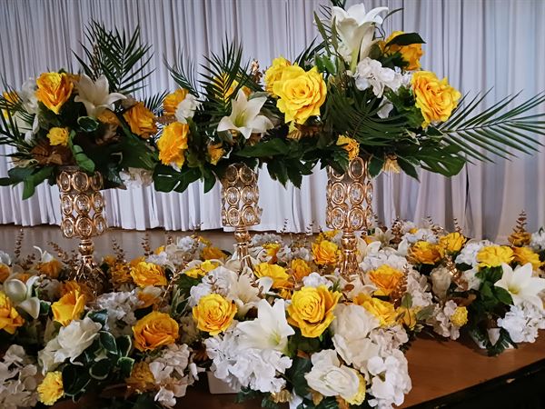 Yvonne Rella - Event Space and Flowers