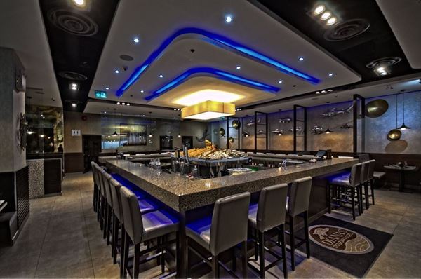 Diana's Oyster Bar & Grill