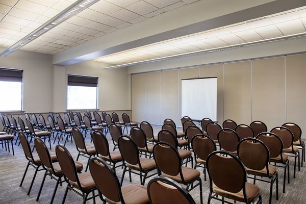 Days Inn & Suites - West Edmonton