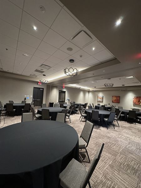 Cambria Hotel Downtown Omaha