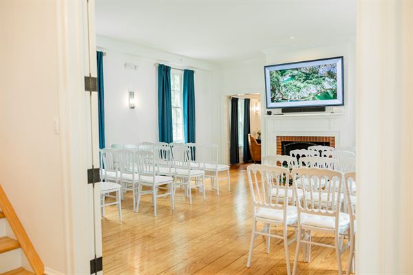 The River House at Queenstown Harbor