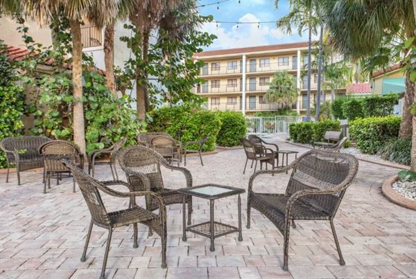 Holiday Inn and Suites Boca Raton North - IHG Property