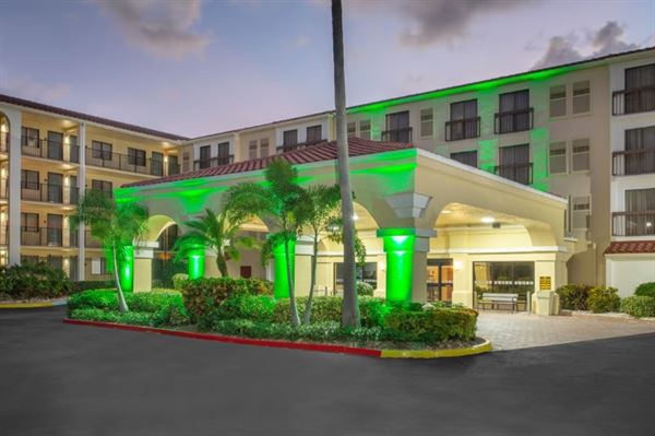 Holiday Inn and Suites Boca Raton North - IHG Property